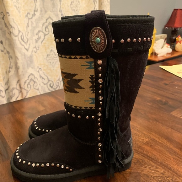 Montana West Shoes - MONTANA WEST BOOTS .... BEAUTIFUL DETAILS